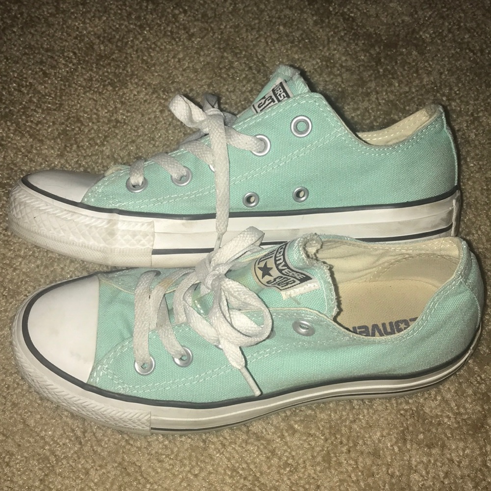 💚Seafoam Green converses size 6